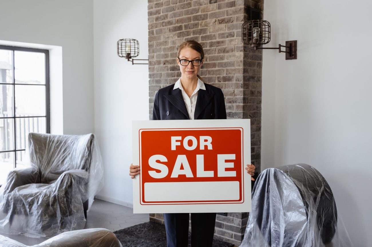 Spacious luxury houses for sale with expansive living areas, modern kitchens, and large yards.